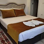 Merve Butik מלון